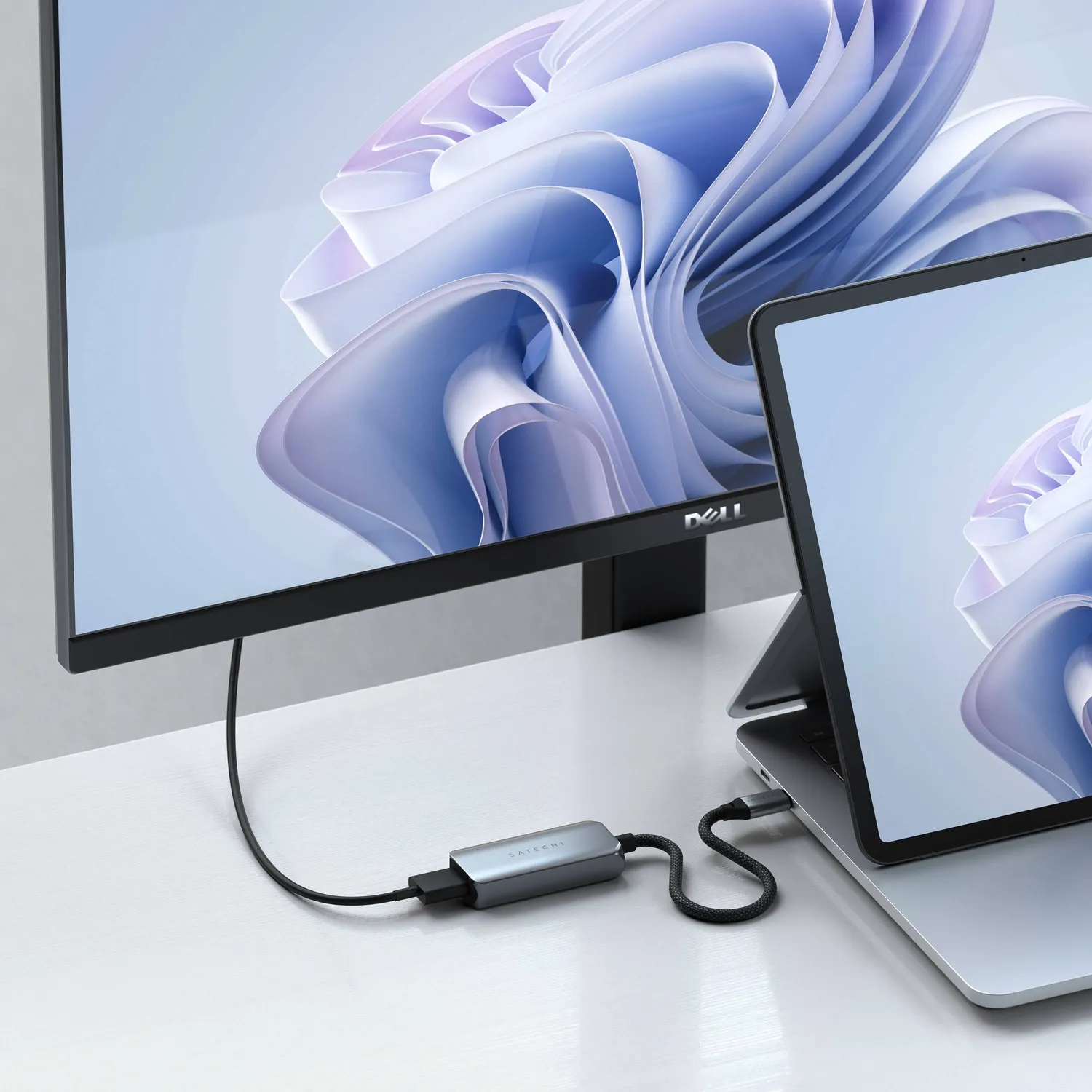 Satechi USB-C HDMI 2.1 8K adaptor aluminiu