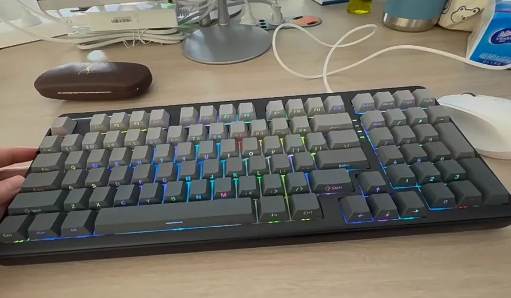 Dareu A98 tastatura gaming gri side-print 4000mAh