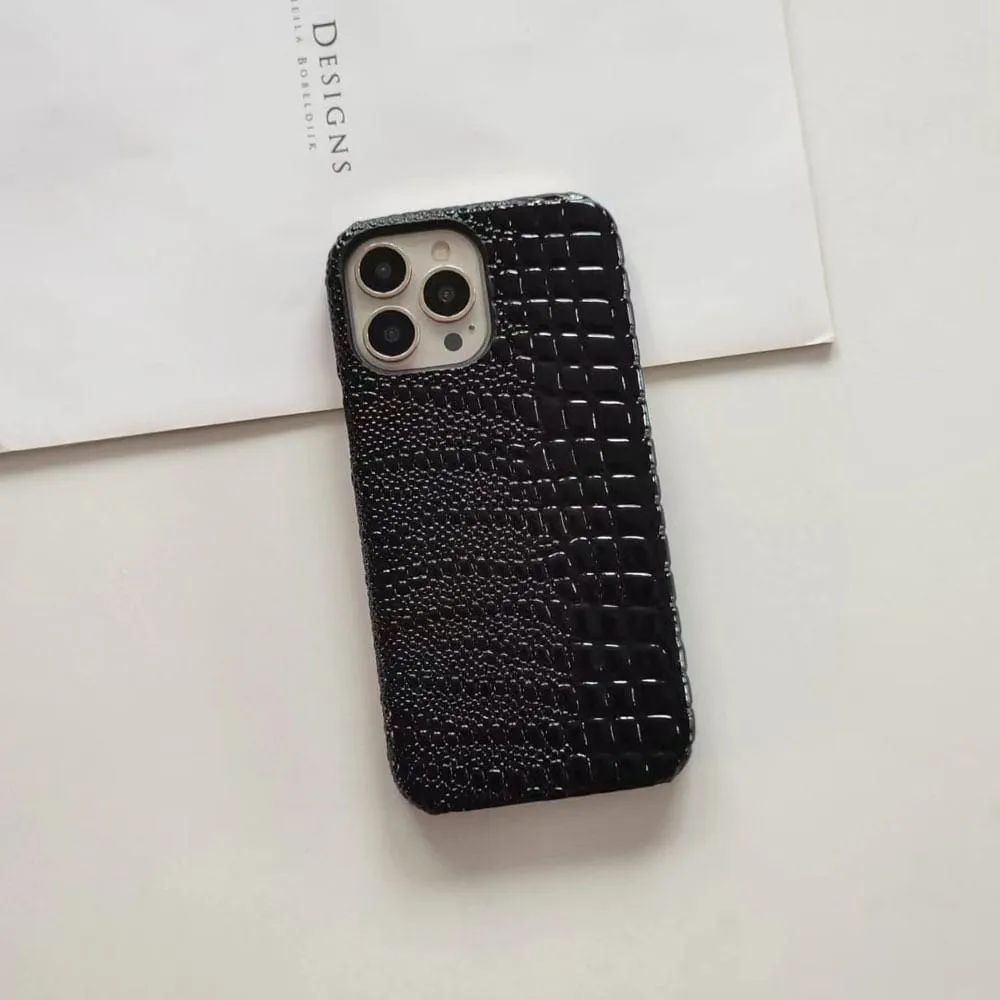 Timebox Husă iPhone 13 Piele de Șarpe Neagră