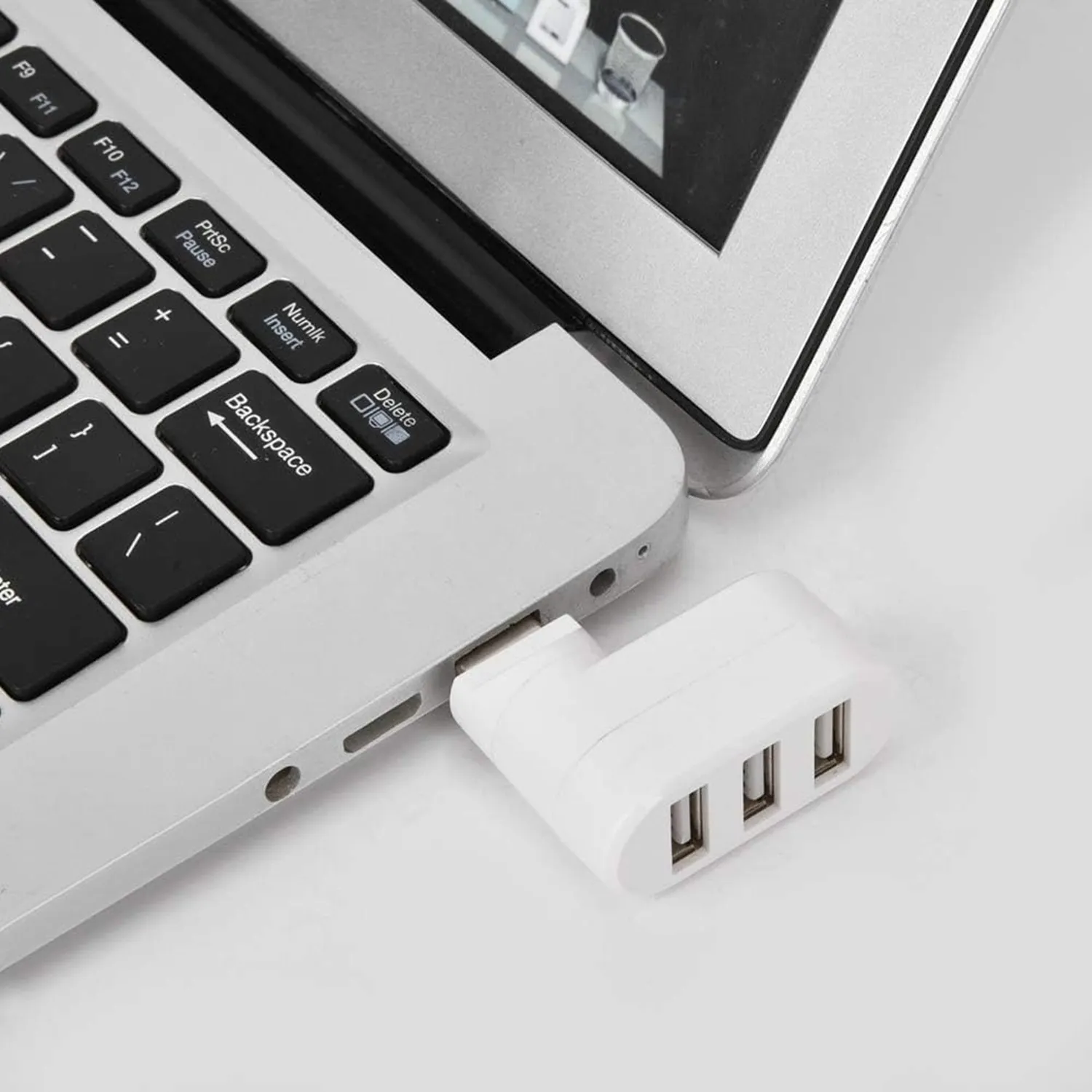 Timebox Hub USB 3 in 1 cu 3 porturi Alb USB 3.0