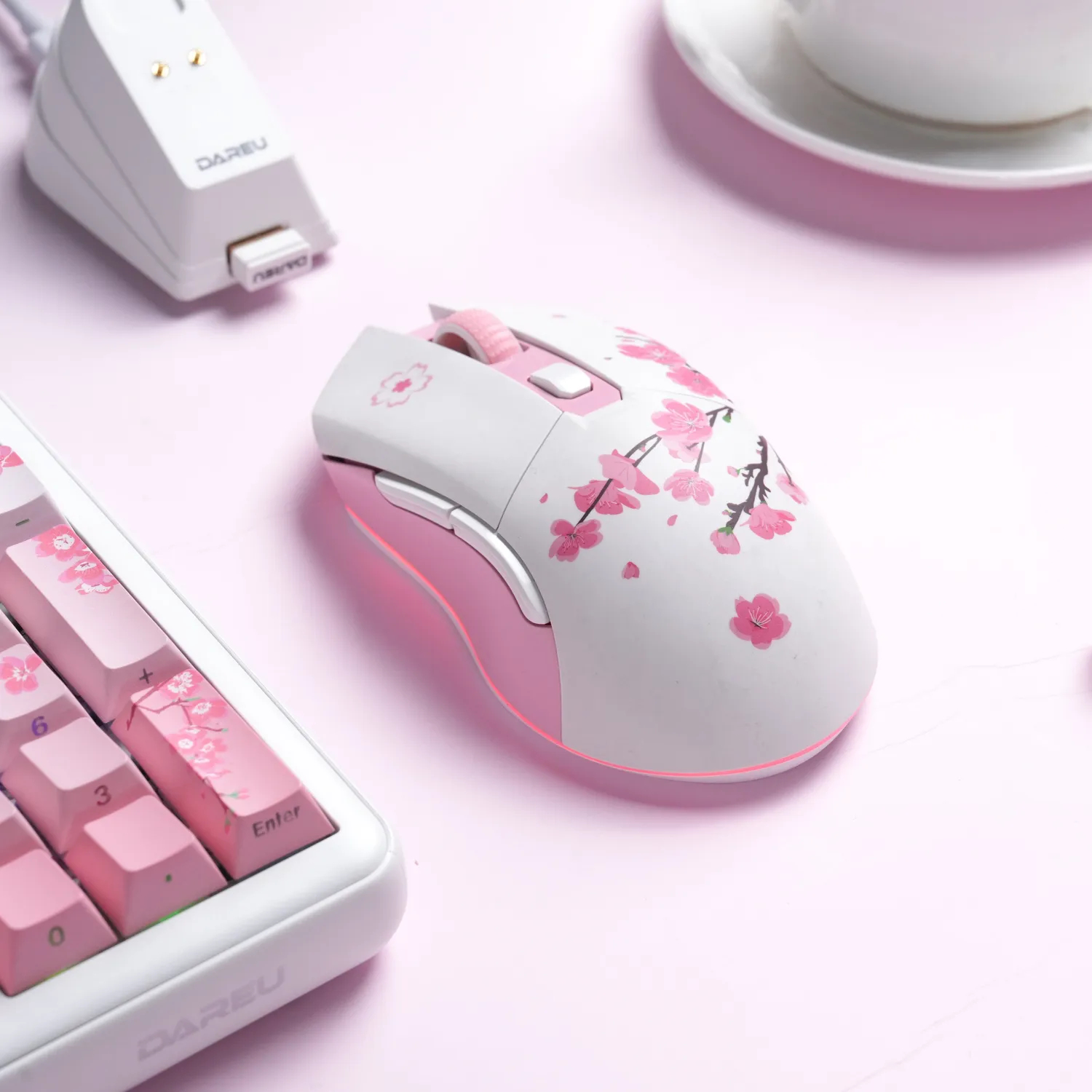 Dareu EM901X mouse gaming wireless roz dock RGB