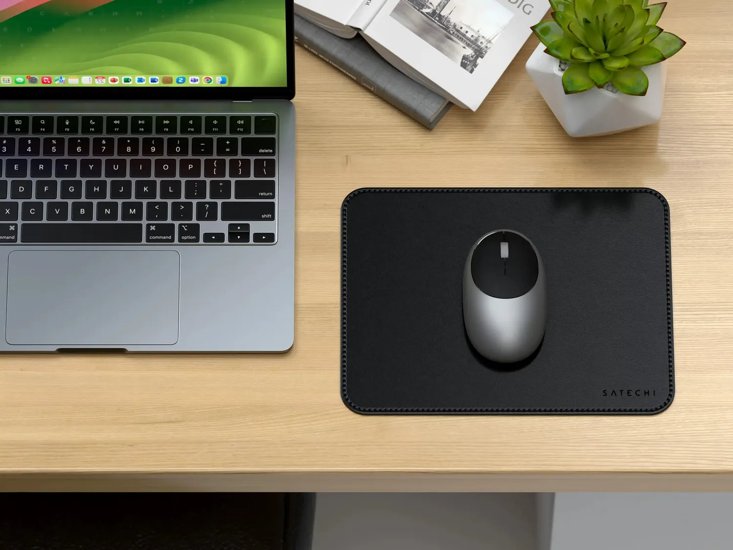 Satechi Premium mousepad piele vegana negru