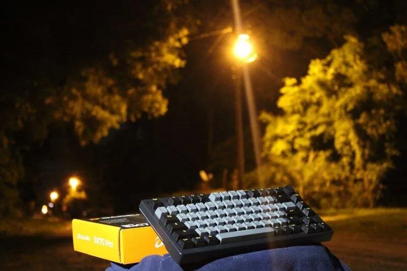 Dareu EK75 Pro tastatura mecanica hotswap RGB