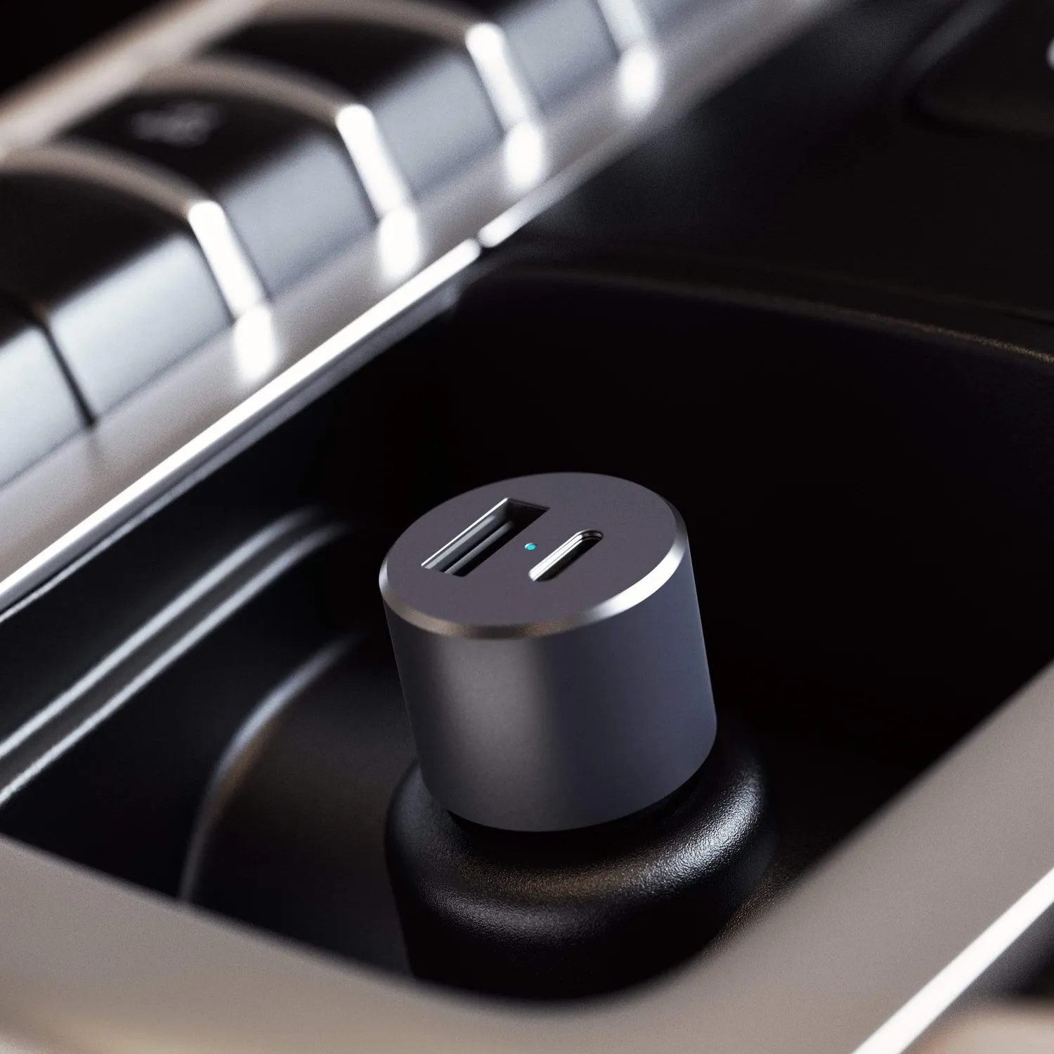 Satechi 72W încărcător auto USB-C PD 60W + USB-A